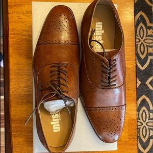 Bought wrong size *SOLD*